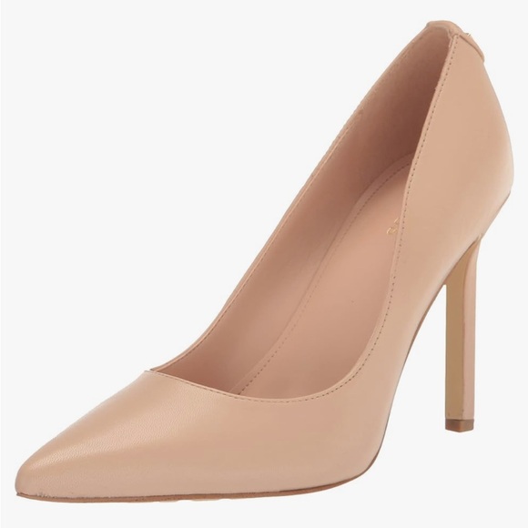GUESS Women's Seanna Pump - Picture 4 of 10